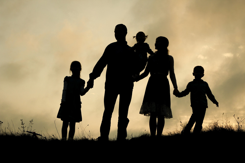 aile-ici-iletisimde-yapilan-hatalar.jpg